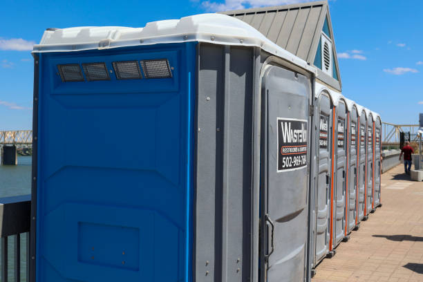 Best Deluxe Portable Toilet Rental in Lewisburg, OH